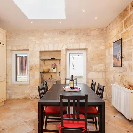 Holiday home Maison La Joye Sud Saint-Andre-de-Cubzac